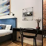 Urban-glam Centre With A Gym And Terrace Apartamento *