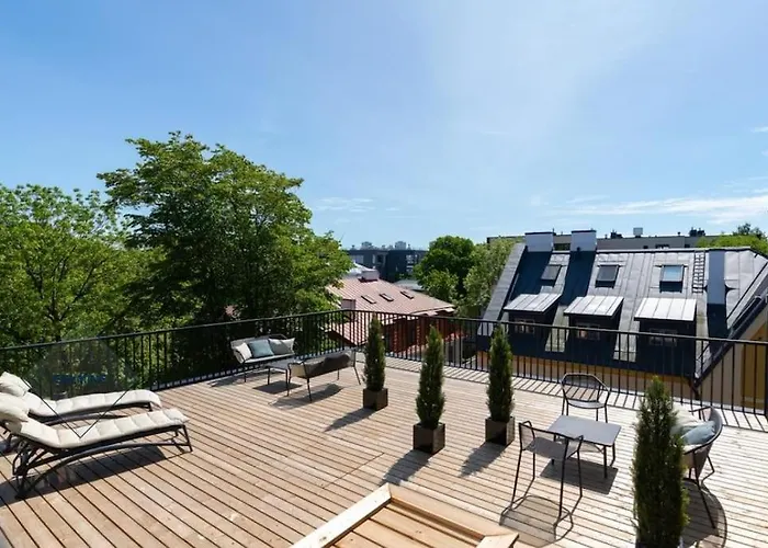 Urban-glam Centre With A Gym And Terrace